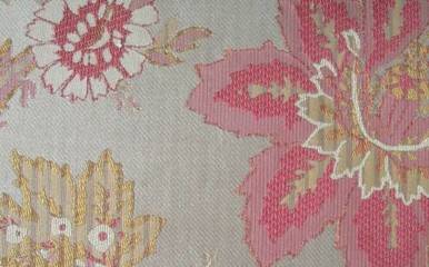 丝绸壁布与布艺窗帘 视觉盛宴与空间美学的完美融合